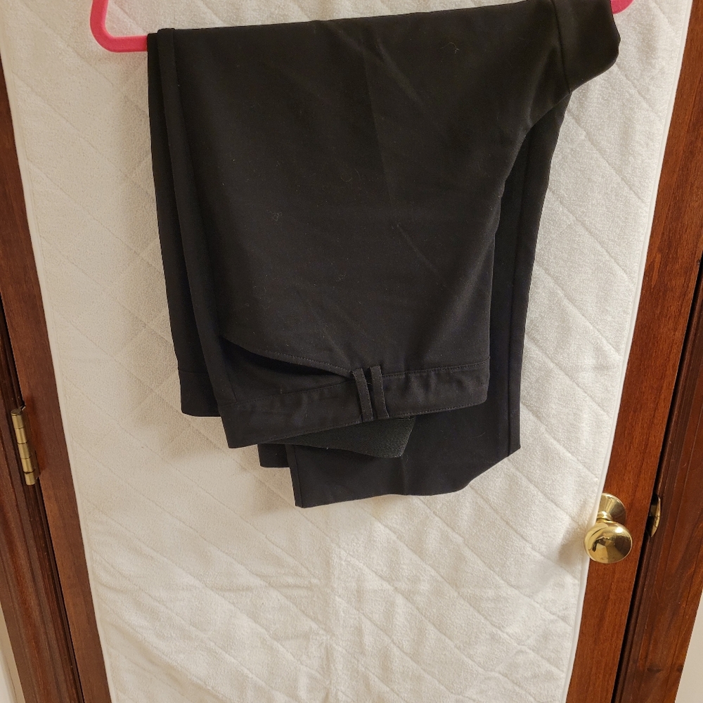 Black capris Dressbarn 16W